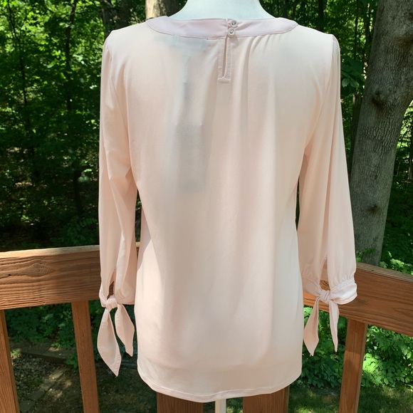 NWT Karl Legerfeld Semi shear Blouse. Size: S - Picture 3 of 14